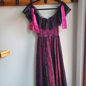 the  prom dress black and red lace